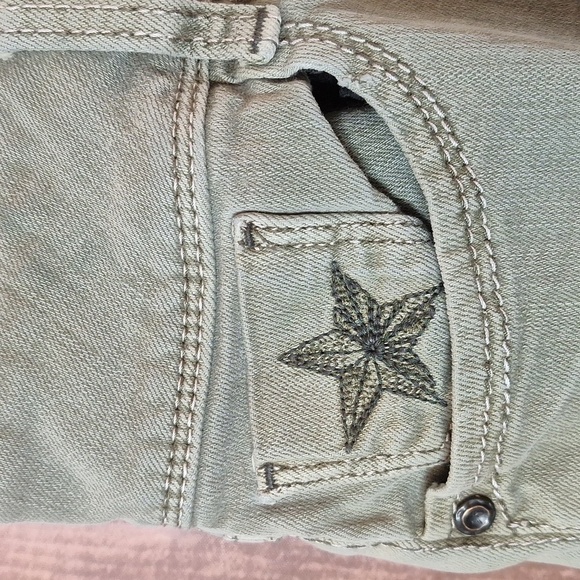 PEOPLE'S LIBERATION GREEN SHORT SHORTS 11/12 - Picture 2 of 8